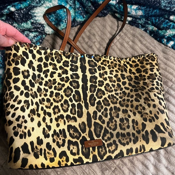Valentino Leopard Canvas Tote - Picture 17 of 17